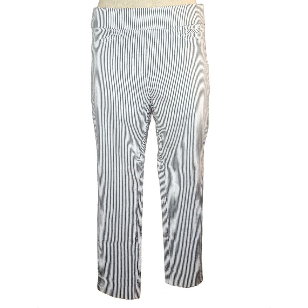 Anne Klein Pin Stripe Stretch Pull-On Pant Flat Front Women's Size 6 Capris